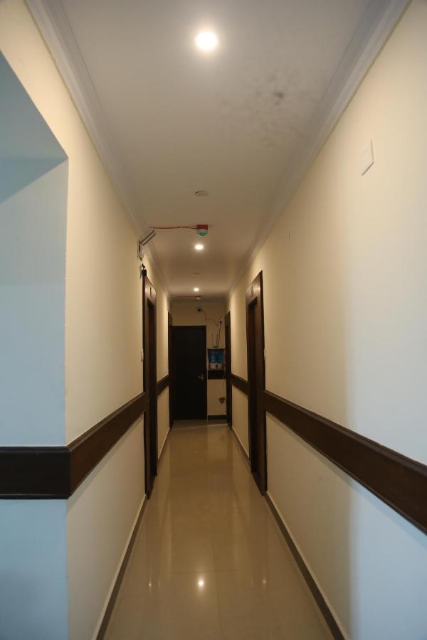 Hotel Tawfeeq Palace Thanjavur Exteriör bild